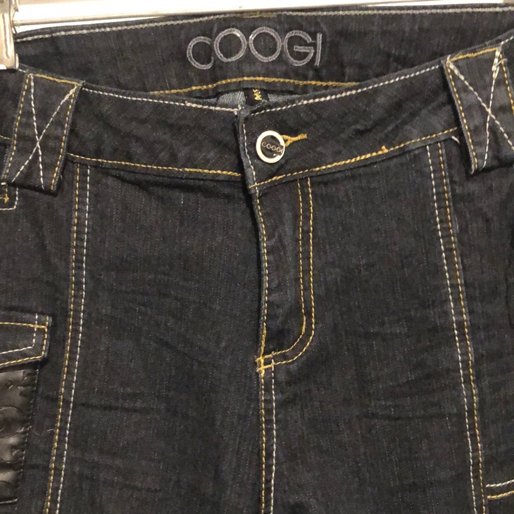 COOGI Authentic Sexy Denim Dark Jeans Embossed “Leather” amazing details Sz18w